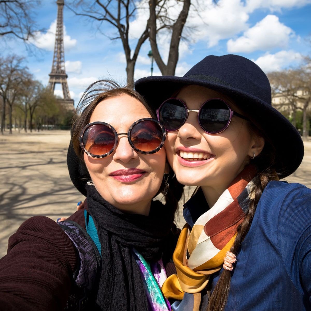 Mother and daughter in Paris