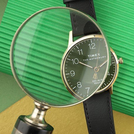 Montre sous loupe