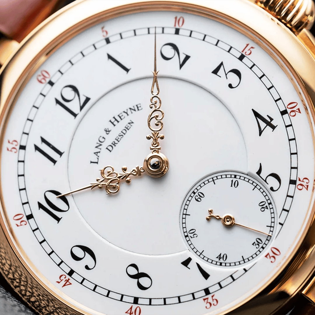 Nahaufnahme der Lang & Heyne Uhr