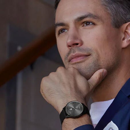 garmin hybrid smartwatch