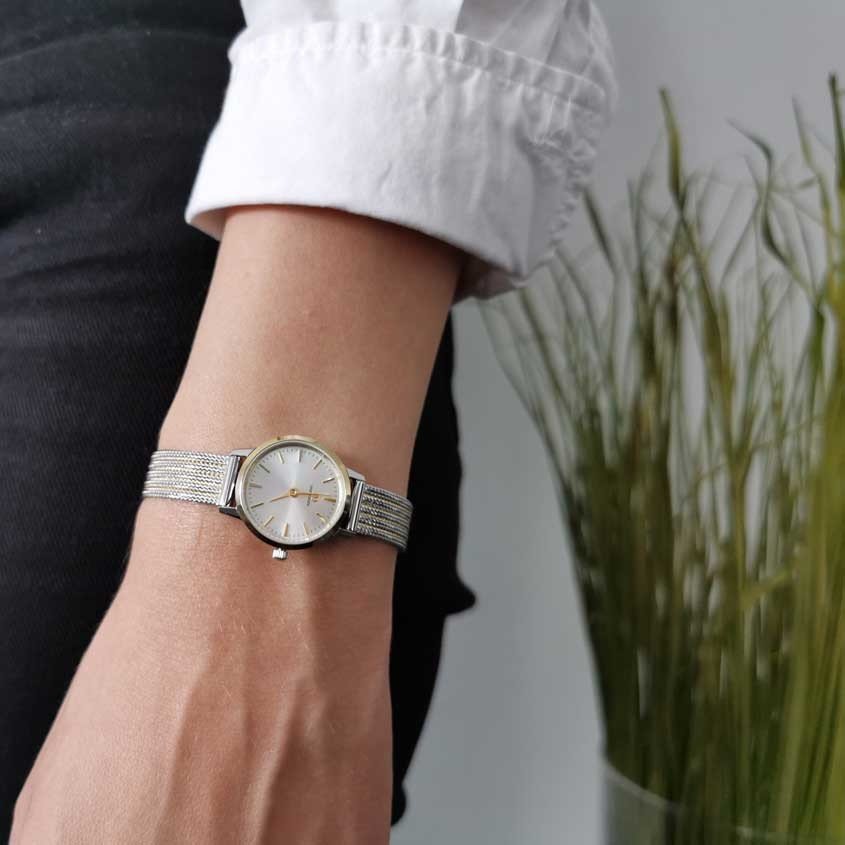 Minimalistyczny damski zegarek