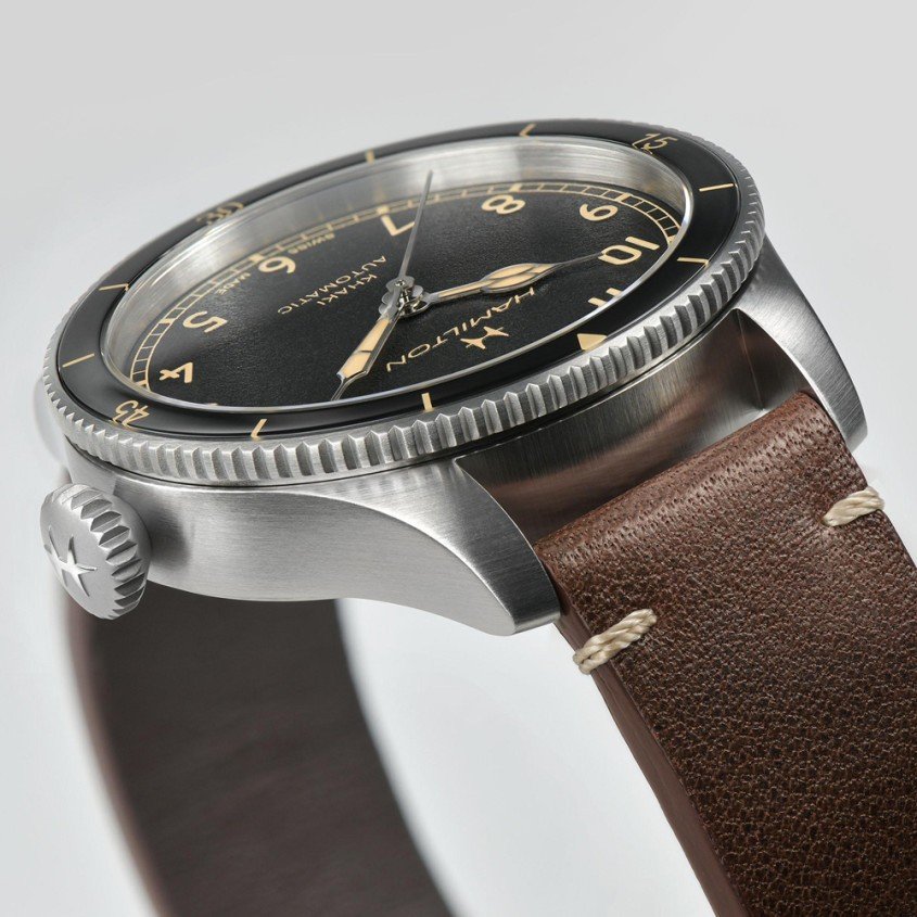 Conical watch crown