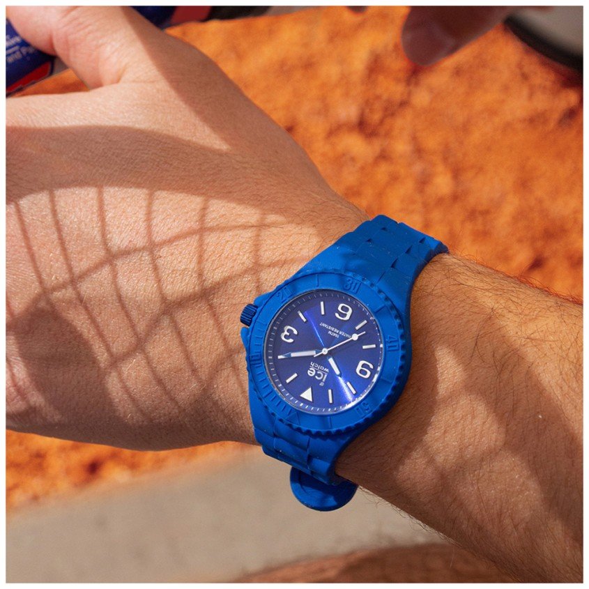019159 Flashy