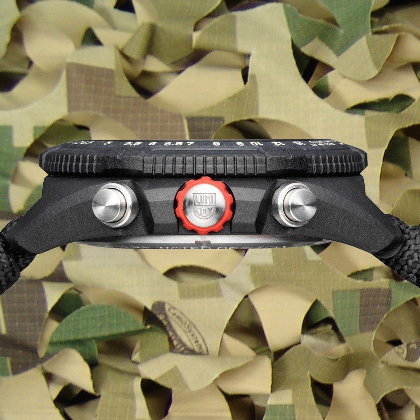 Foto des Luminox Carbonox-Uhrengehäuses