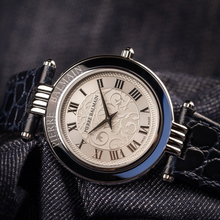 Blaue Balmain Haute Elegance Vintage-Uhr