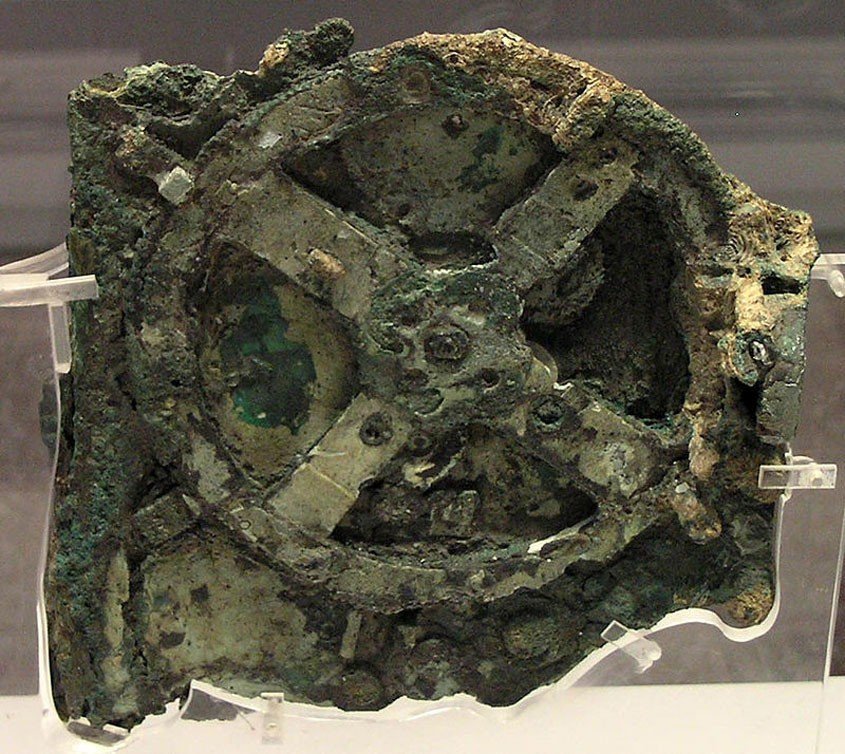 Immagine del meccanismo di Anticitera (fonte: Wikipedia)