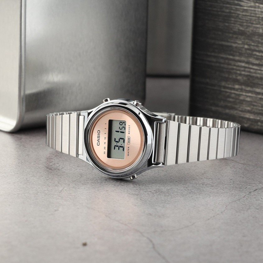Casio LA700WE-4AEF