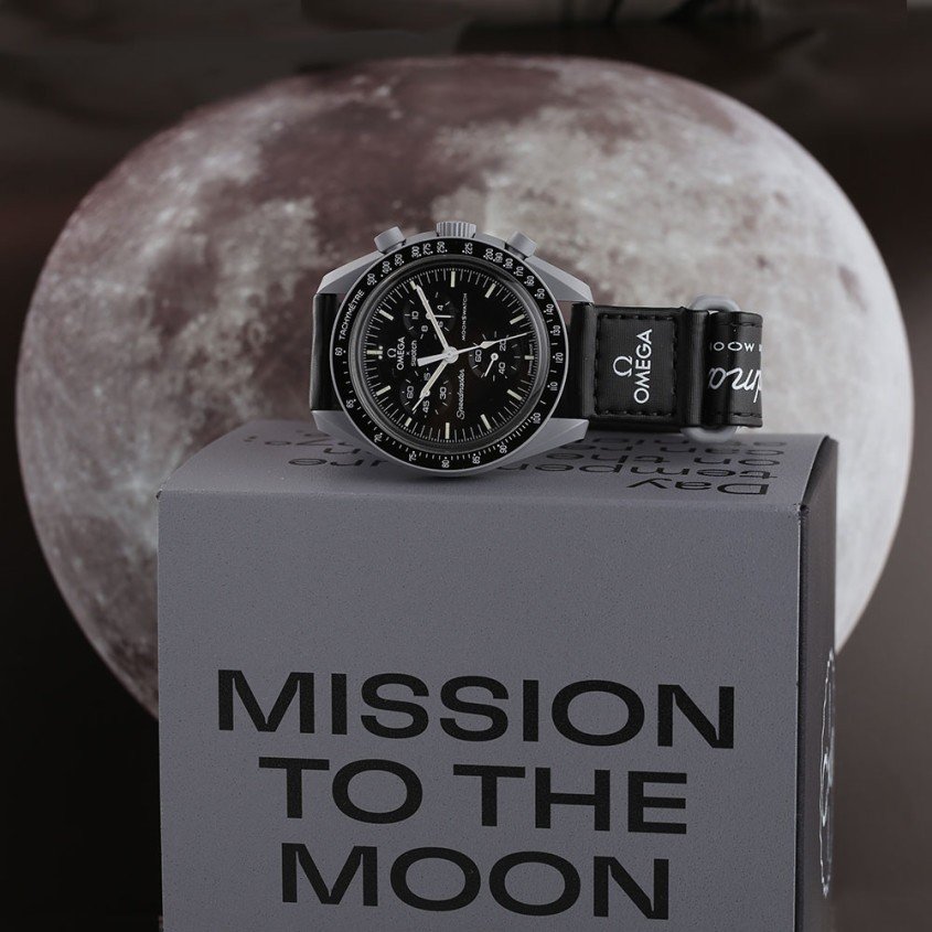 Mission to the Moon mit Original-Armband