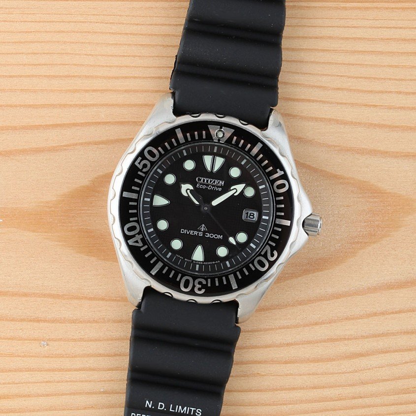 Citizen-Uhr mit einem Silikonarmband